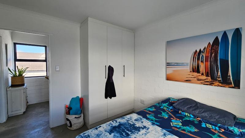 4 Bedroom Property for Sale in Golden Mile Western Cape